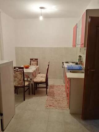 Дома для отпуска Weekendhouse A&A Вирпазар Дом с 2 спальнями-10