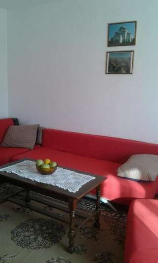 Дома для отпуска Weekendhouse A&A Вирпазар Дом с 2 спальнями-12