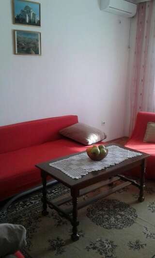 Дома для отпуска Weekendhouse A&A Вирпазар Дом с 2 спальнями-29